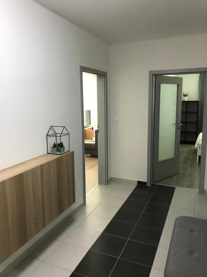 Samorin Modern Apartmens Private Parking - Air Conditioning Exterior photo